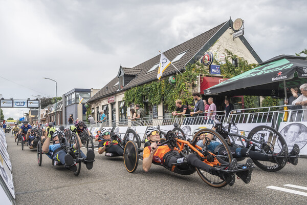Handbikers weer aan de start tijdens Daags na de Tour