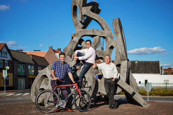 Fototoelichting: Het bestuur van Daags na de Tour legde op maandag 2 november rekening en verantwoording af voor de succesvolle editie van 2015 (archieffoto door Tom Oosthout)